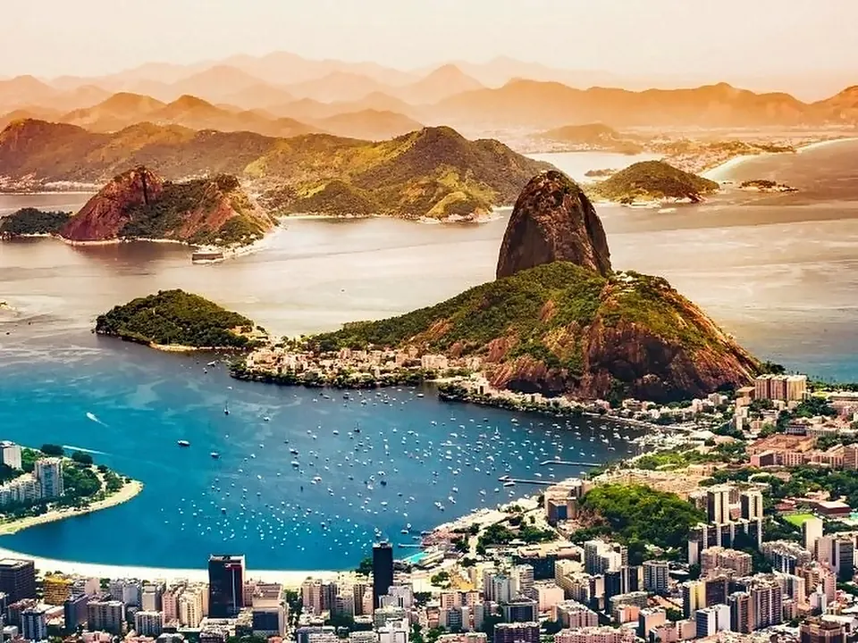 La baia di Rio de Janeiro con il Pan di Zucchero, Brasile